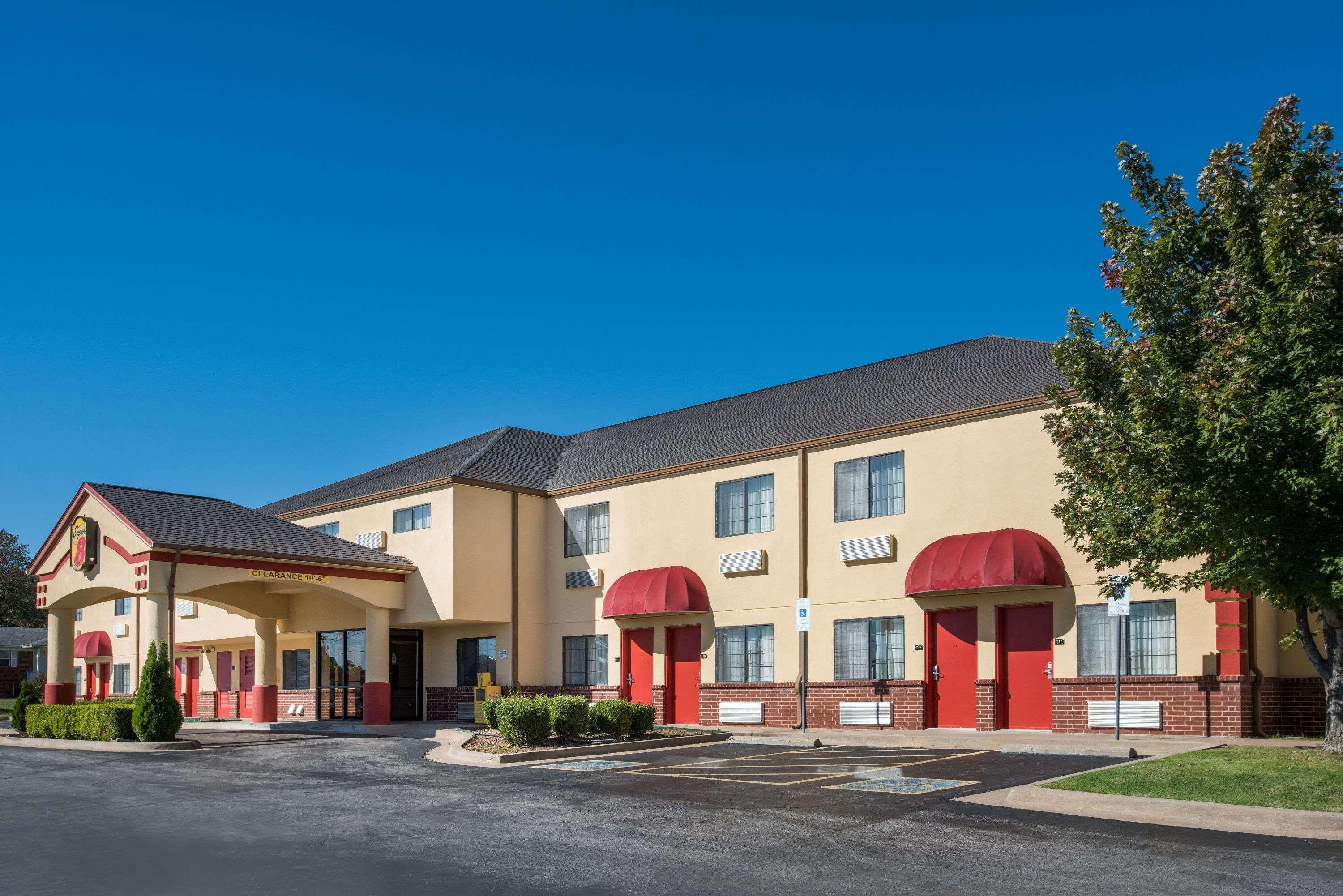 Super 8 By Wyndham Claremore Ok Exterior foto
